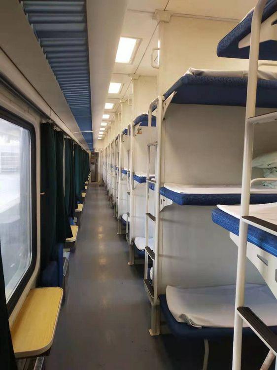 1999元起坐品质专列去新疆玩11天 - 云知网