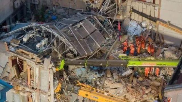 苏州酒店坍塌致17死25人被问责