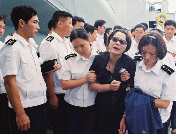 纪念 | 我和王伟的爱情：17年了，我和儿子在等你回家