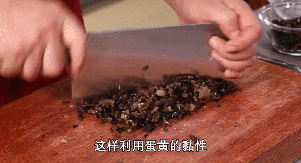 木耳这样吃，护血管、益肾脏！但避开“两忌”，才能真正获益