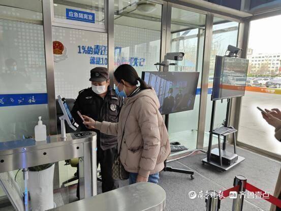 聊城开发区筑牢“疫情防控+政务服务”战斗堡垒