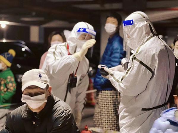 疫情下的消杀者：保障队员零感染，却没能防住他们倒在一线