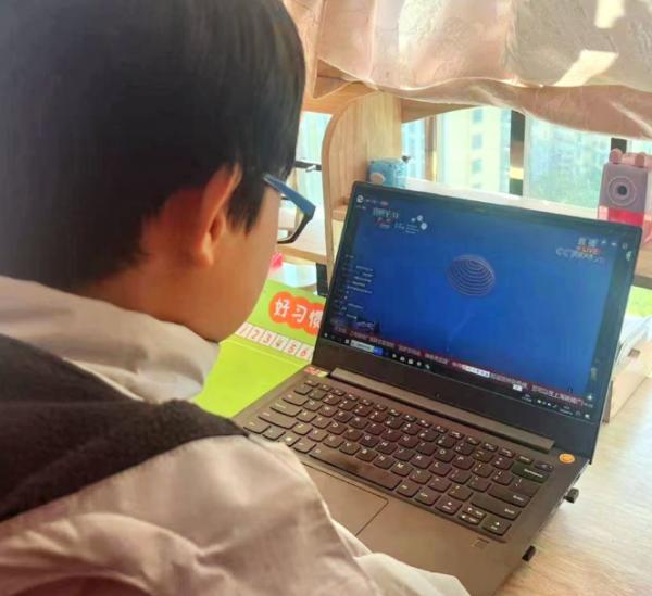 “线上科普”传递抗疫力量 位育初级中学科技节活动（三）