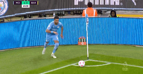 曼城3-0布莱顿重回榜首，B席、马赫雷斯破门