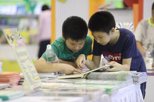 首页看点｜阅读新时代，数字如何与传统共生共荣
