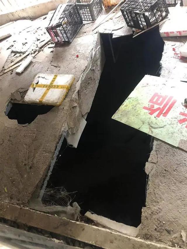 突发！一对夫妻坠落地下室，1死1伤！前后相隔几秒钟