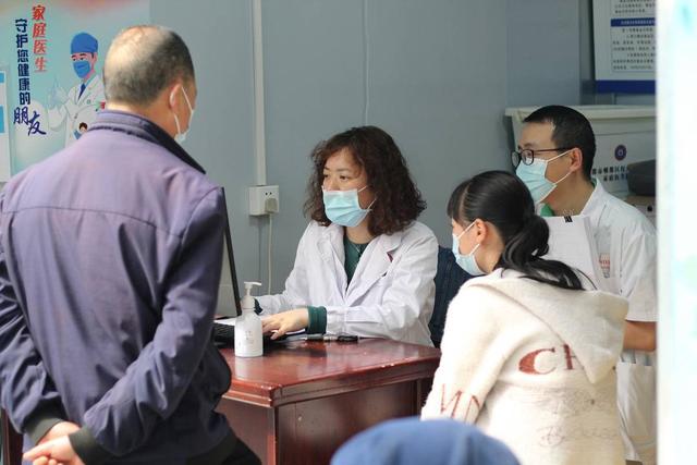 聚焦“一老一小”医疗服务 让“我为群众办实事”更有温度