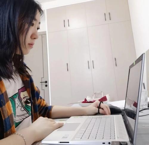 经典引领成长，育源中学云上悦读进行时