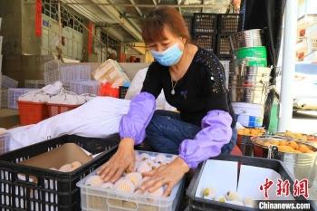 福州：瓜果飘香 打通农村电商物流“最后一公里”