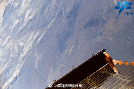 请查收来自太空出差三人组的地球靓照