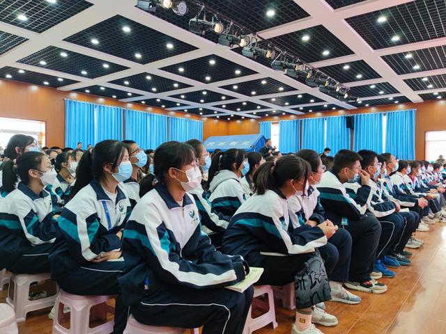 传承经典，沐浴书香——古浪一中组织开展“世界读书日”主题活动