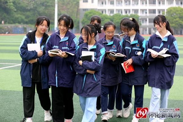通道一中：阅读丰盈心灵 书香浸润校园