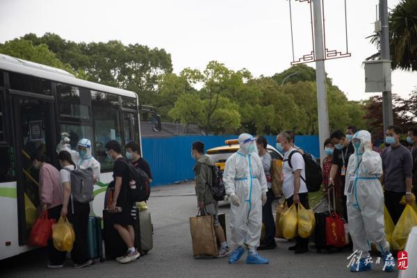 为应对强对流天气 上海国际赛车场方舱临时转移患者