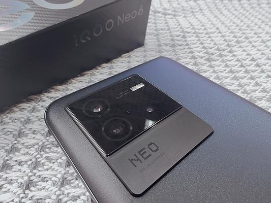 iQOO Neo6上手体验：当旗舰机设计和性能下放潮流电竞手机会碰出怎样的火花？