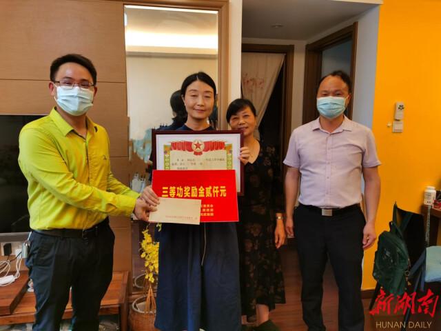 喜报连连喜相连，硕果累累谱新篇——从戎十八载，五次三等功