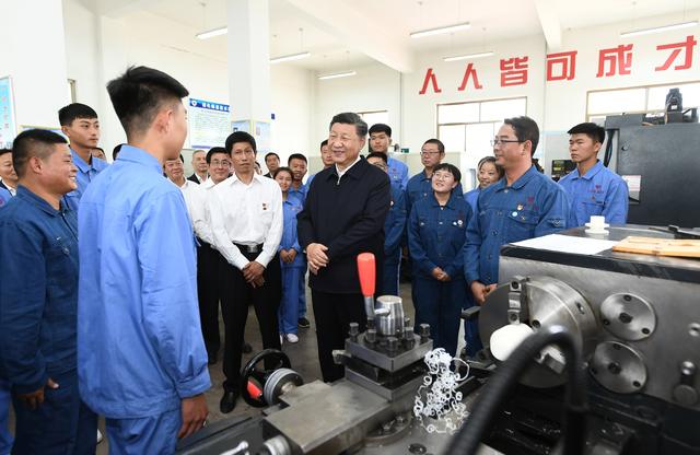 总书记和人民心贴心 |“立志成为大国工匠的孩子越来越多”