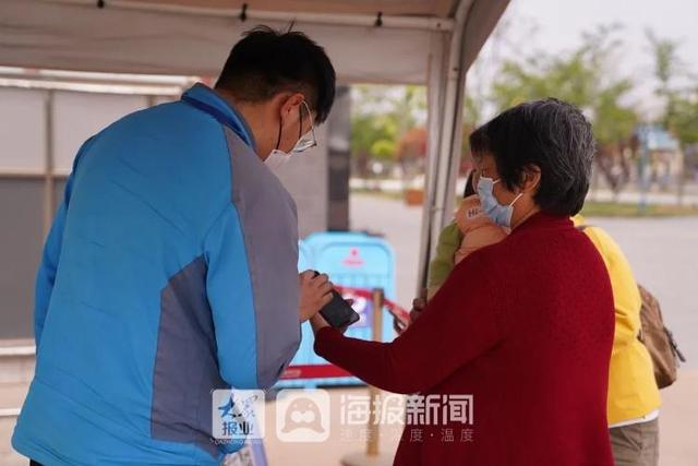美人鱼回来度假了！假期首日，日照海洋公园热闹非凡