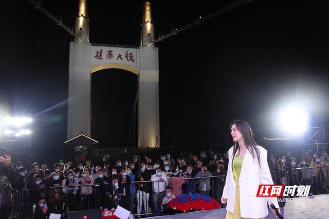 这么近·那么美丨5月2日：湖南迎出游小高峰 张家界回暖势头明显