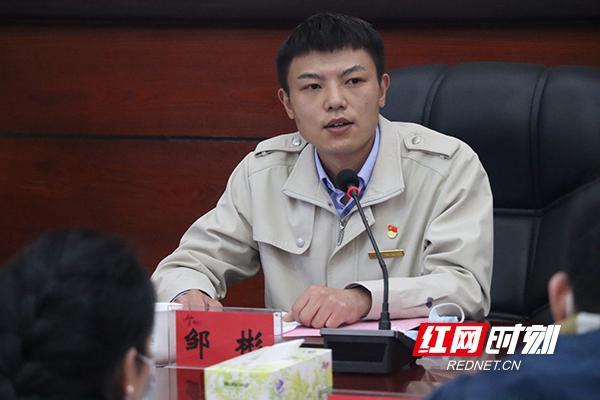 青年力量正当“燃”中建五局携手长沙县黄花镇开展五四青年节活动