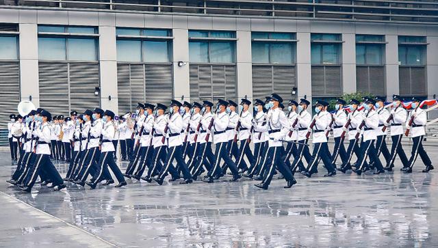 枢密院十号：香港纪律部队迈出“去殖民化”重要一步