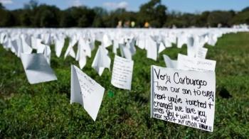 美媒：美国新冠死亡人数已超百万，过半数人死于现任政府就职后