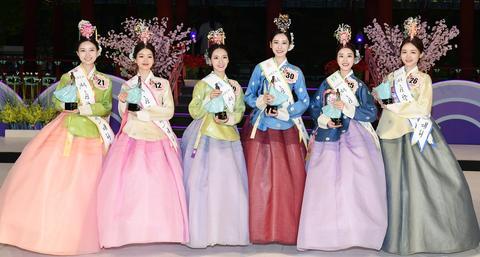 韩国23岁女大学生夺得“传统美人”冠军 获奖5万人民币