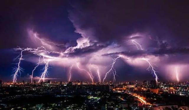 深夜突发！美股一夜蒸发10万亿！大空头：熊市才刚开场