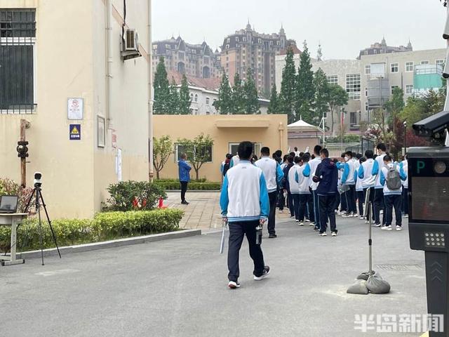 “我们班上至少3/4的同学参加了！”高中自招开考，冬奥元素进入试题，考生报考热度高