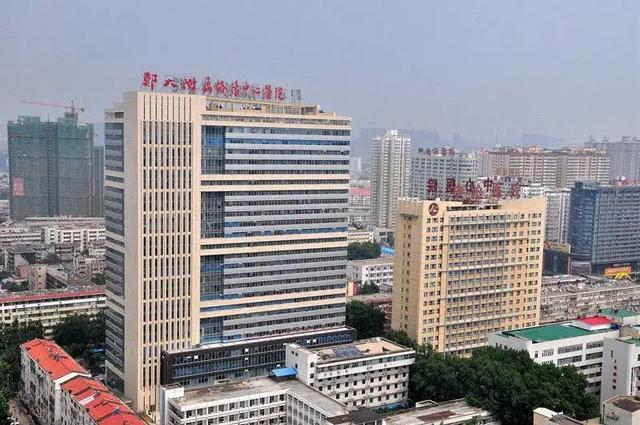 河南省洛阳市中心医院，2022年公开招聘公告（含护理58名）