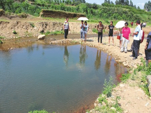 碧波荡漾是什么意思和方法，皓月当空是什么意思和方法