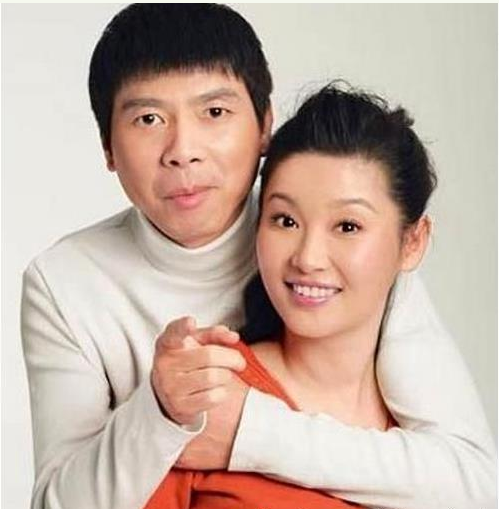 冯小刚的老婆是谁(冯小刚一共有几任老婆)