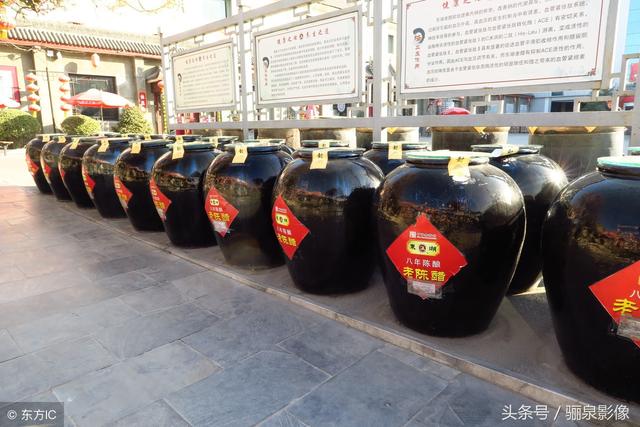 山西老陈醋的特点，山西老陈醋到底有何特色（以色、香、醇、浓、酸五大特征著称于世）