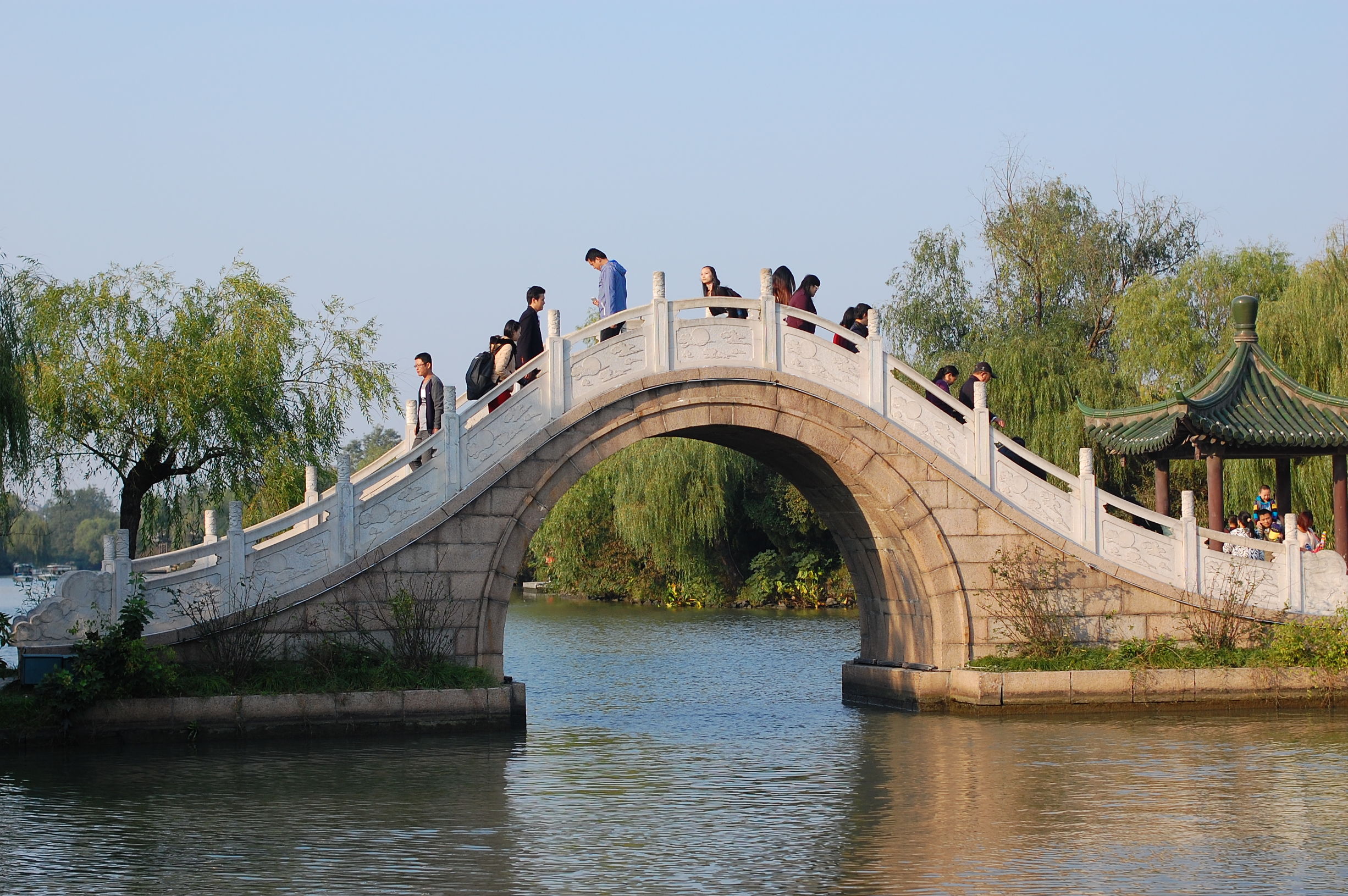 扬州瘦西湖游(二十四桥仍在,波心荡,冷月无声,迷醉,扬州)