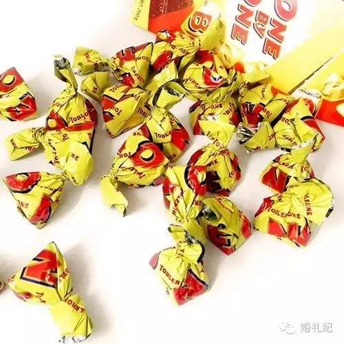 十场婚礼九场都是它，费列罗只剩土没有壕，不跟风喜糖买什么？