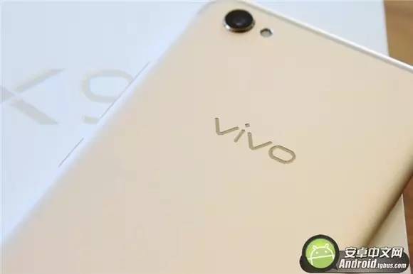 2000万双摄柔光自拍美艳无比！vivo X9评测