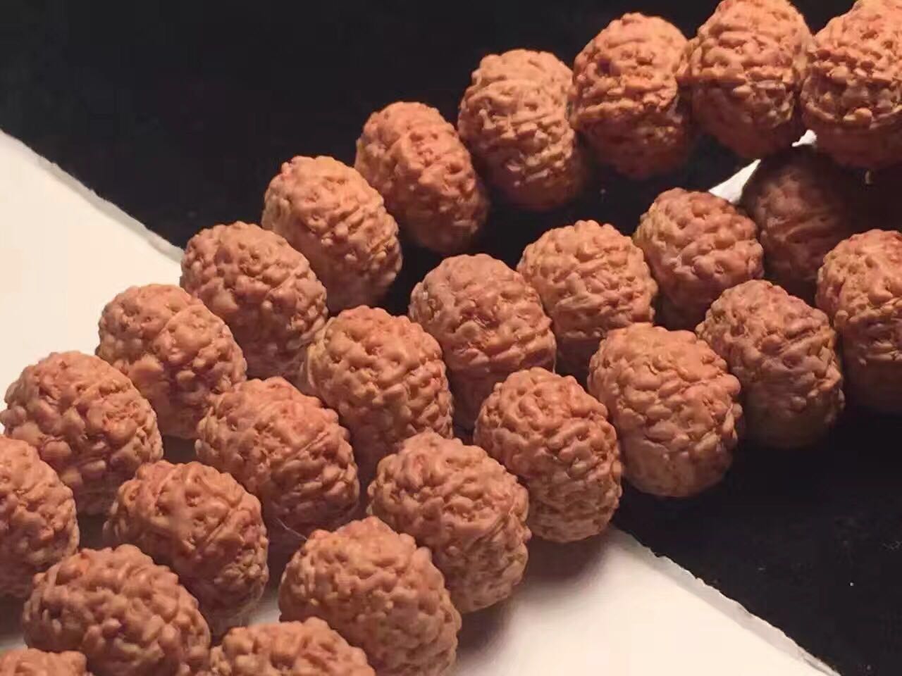 文玩界后宫佳丽三千,为何“金刚菩提”最得恩宠?