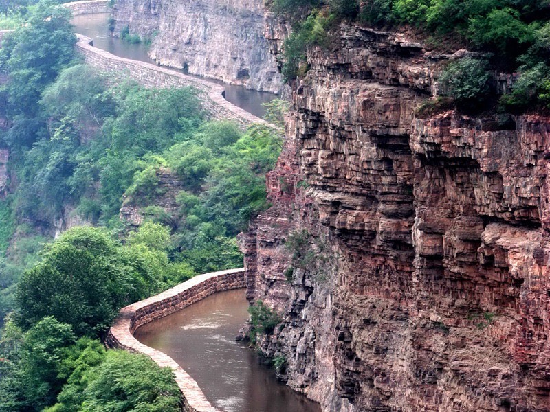 关于红色精神的美文红旗渠精神红色美文