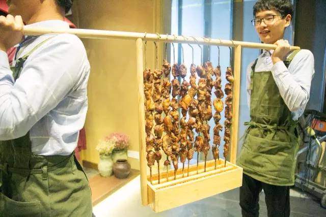 2016年度上海餐厅、酒吧、咖啡厅TOP50榜火热出炉，你拔草过几家？