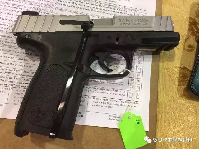 圣诞礼物来自爱你的人（圣诞节是爱你的人为你准备的礼物）