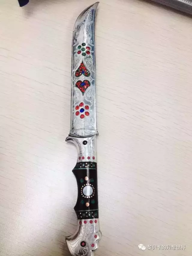 圣诞礼物来自爱你的人（圣诞节是爱你的人为你准备的礼物）