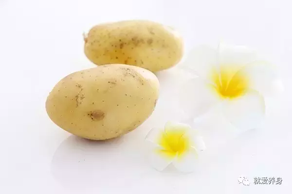 吃蒸土豆的功效与作用(蒸土豆，健康无比美味)
