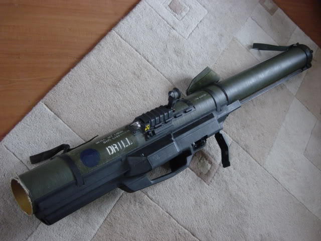 再探抗日神剧女日军手中火箭筒,原来是道具师仿制无后坐力炮