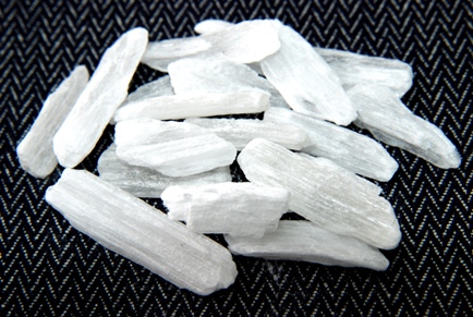 生石膏的功效与作用(中药祛痘之石膏篇) - 行就行