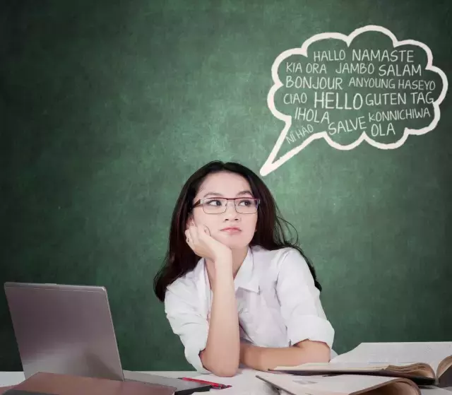 不懂这5个听力技巧，听100遍BBC也没用