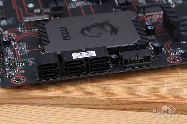 B250主板首发评测：今年最火的Intel主板