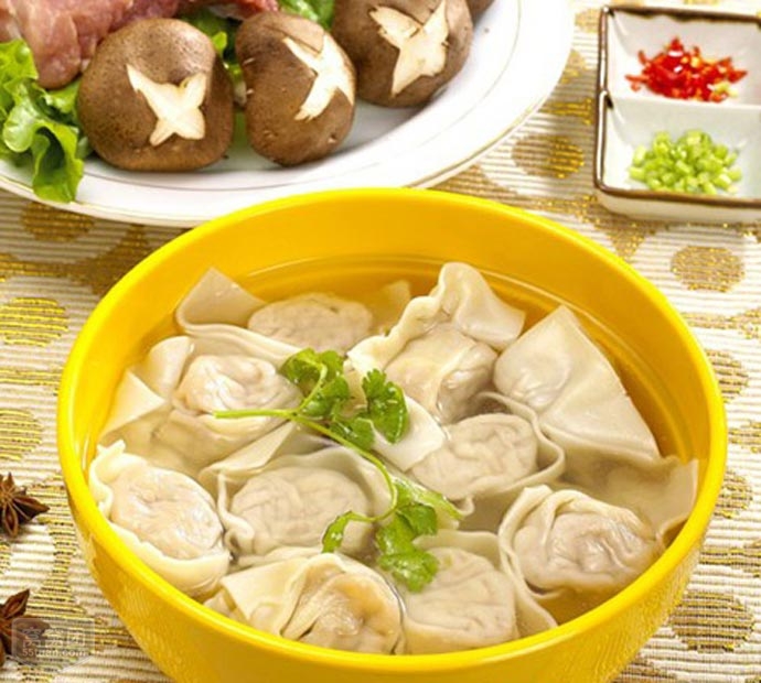 年夜饭桌上菜品的寓意