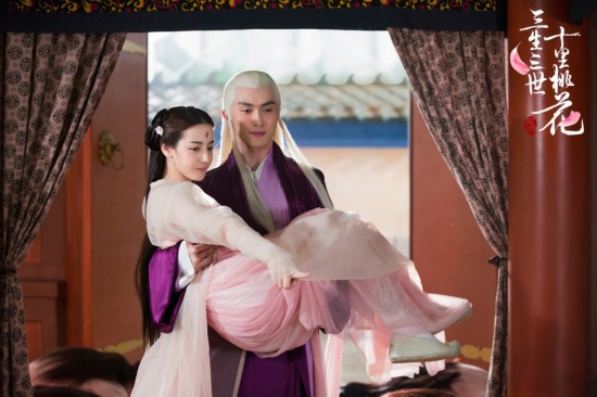 三生三世十里桃花帝君扮演者（三生三世东华帝君的结局）