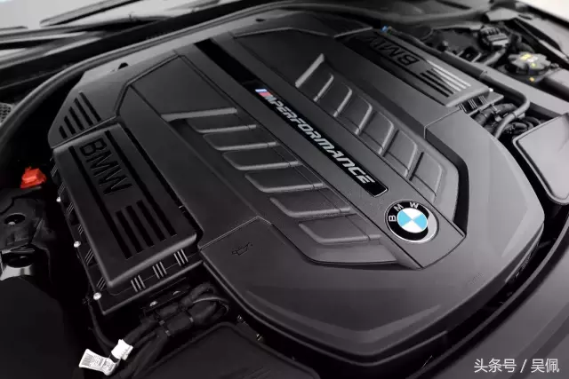 告诉你大力神的厉害之处——试驾宝马M760Li xDrive