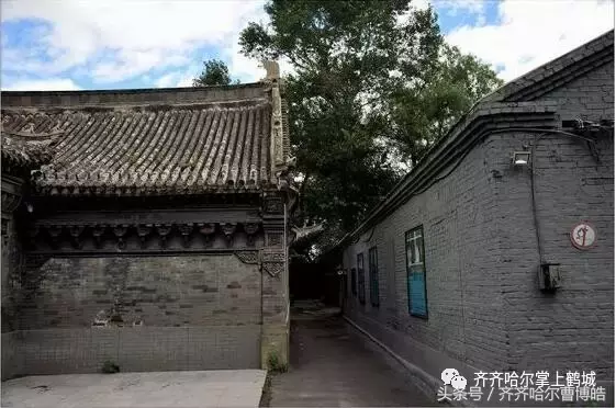 齐齐哈尔有座东北地区最大的伊斯兰教寺院：卜奎清真寺