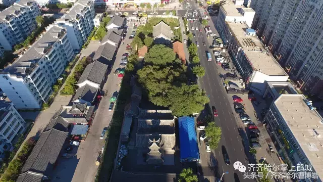 齐齐哈尔有座东北地区最大的伊斯兰教寺院：卜奎清真寺